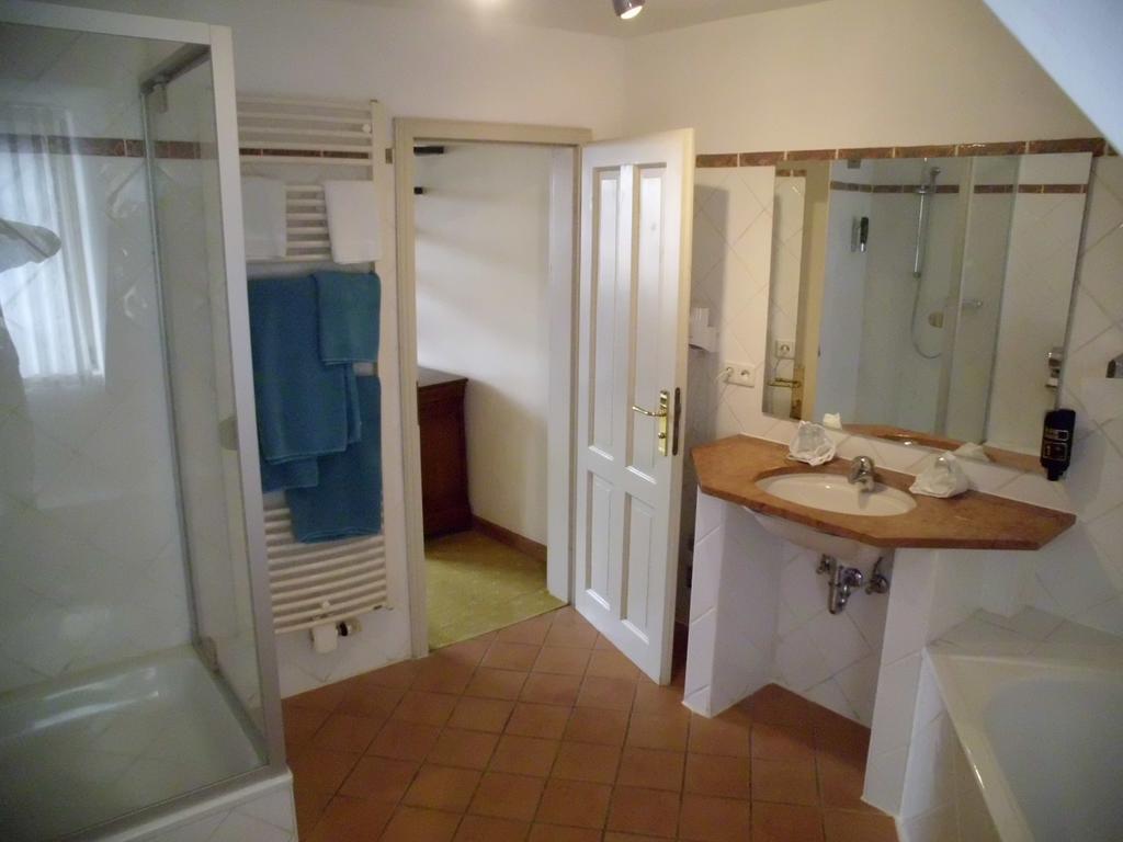 Hotel Freihof Віслох Екстер'єр фото
